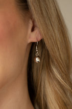 Load image into Gallery viewer, Gallery Goddess - Silver - VJ Bedazzled Jewelry
