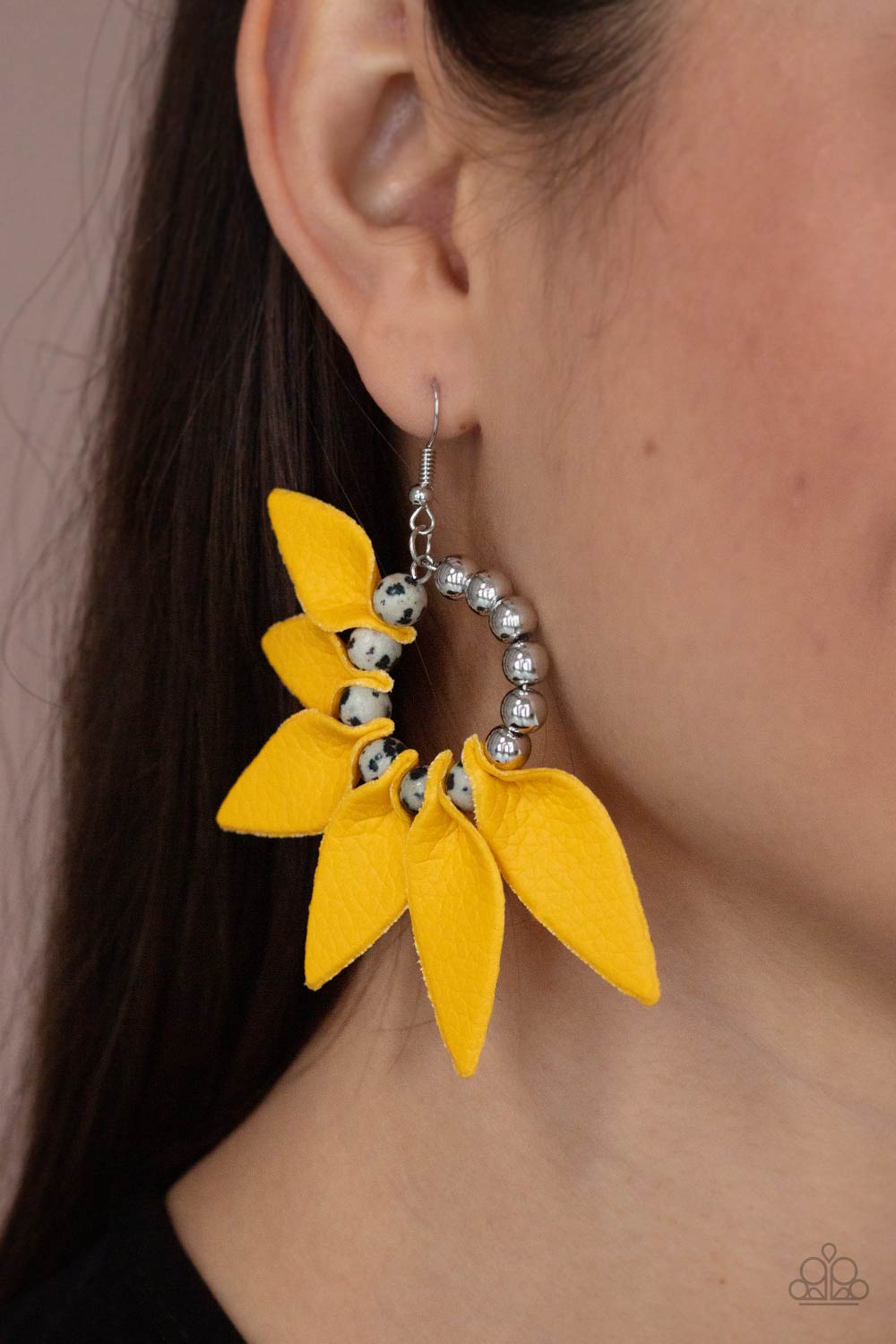 Flower Child Fever - Yellow - VJ Bedazzled Jewelry