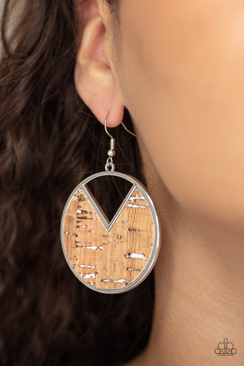 Nod to Nature - White - VJ Bedazzled Jewelry