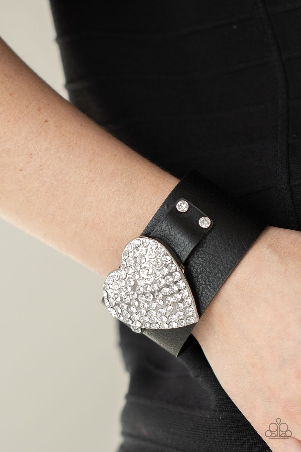 Flauntable Flirt - Black - VJ Bedazzled Jewelry