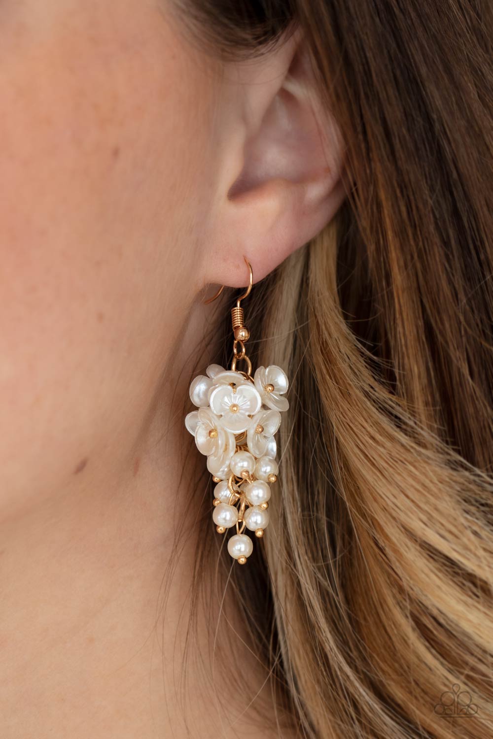 Bountiful Bouquets - Gold - VJ Bedazzled Jewelry