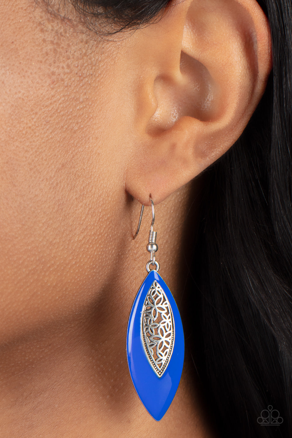 Venetian Vanity - Blue - VJ Bedazzled Jewelry