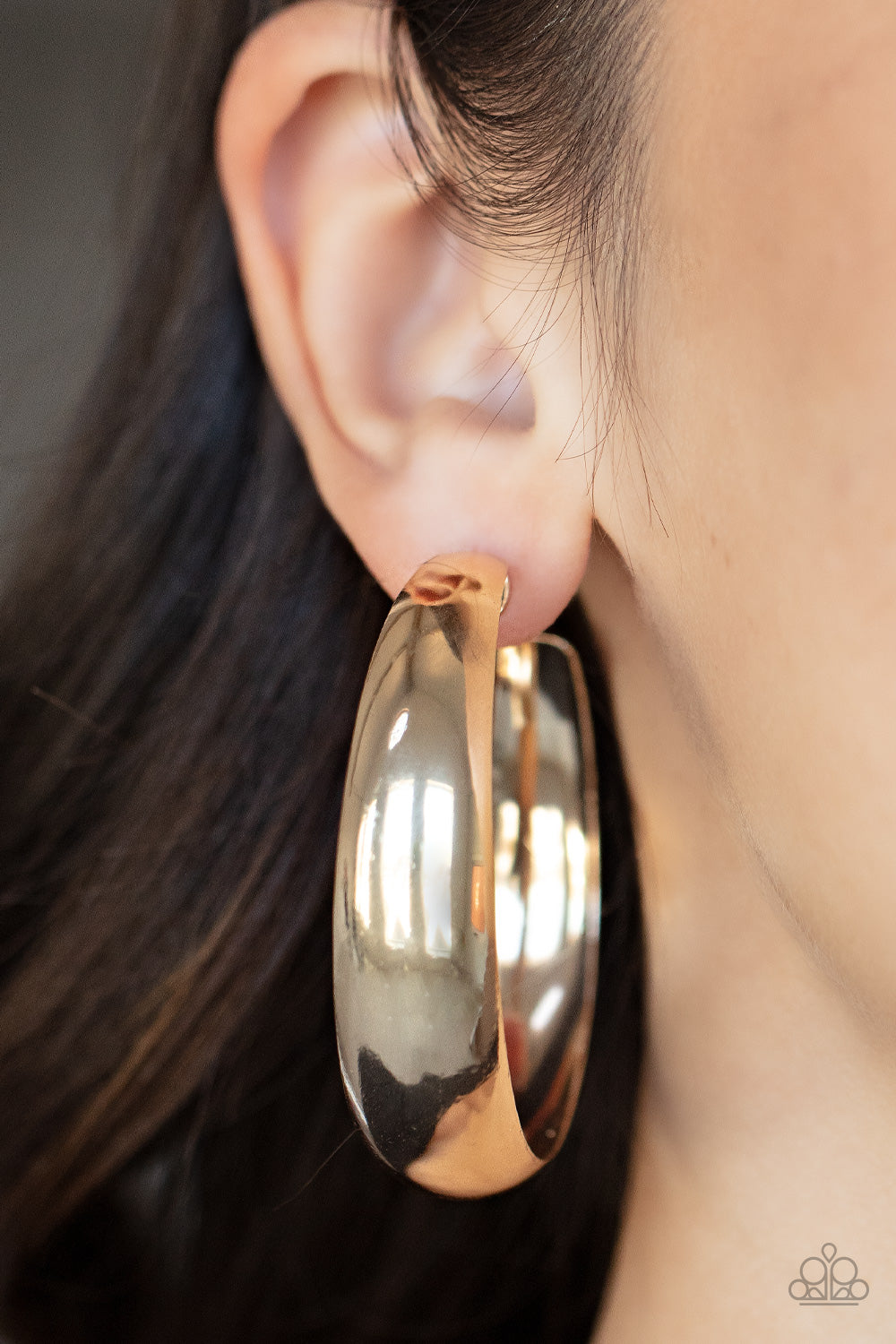 Flat Out Flawless - Gold - VJ Bedazzled Jewelry