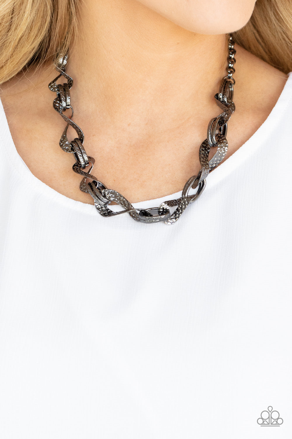 METAL of Honor - Black - VJ Bedazzled Jewelry