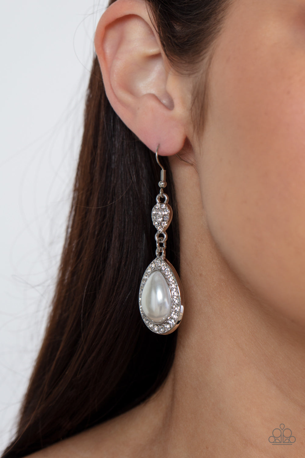 Elite Elegance - White Paparazzi Accessories - VJ Bedazzled Jewelry