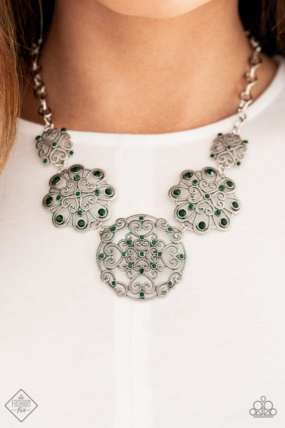 Royally Romantic - Green - VJ Bedazzled Jewelry