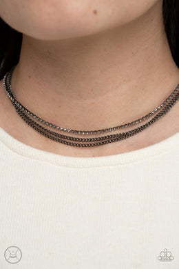Glitzy Gusto - Black Paparazzi Accessories - VJ Bedazzled Jewelry