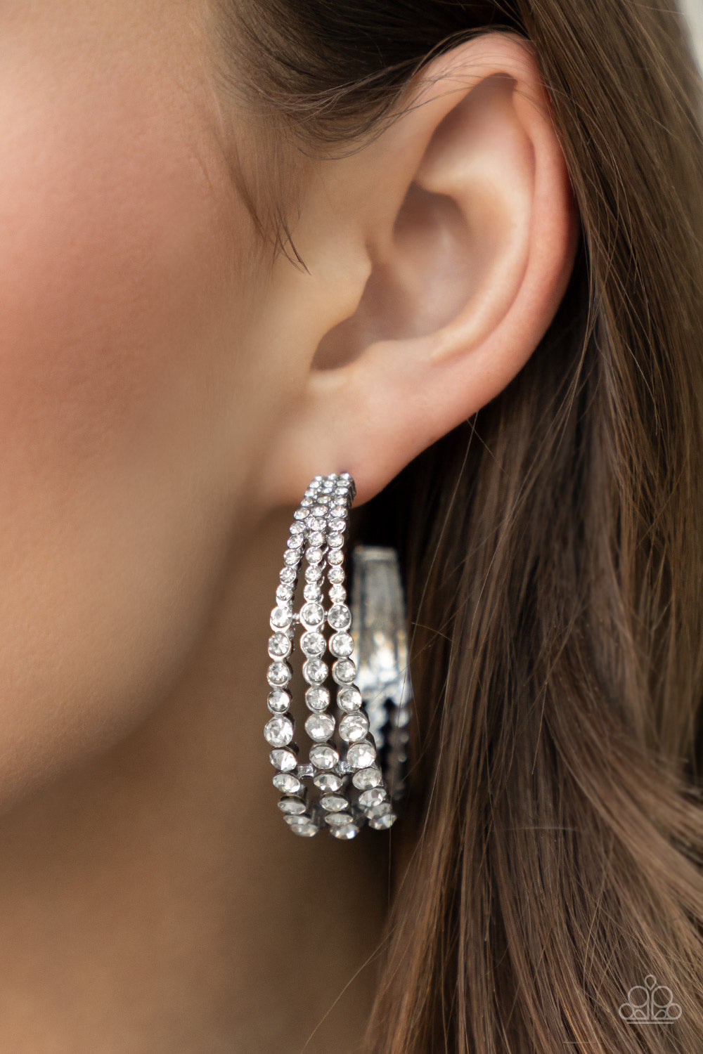 Cosmopolitan Cool - White - VJ Bedazzled Jewelry
