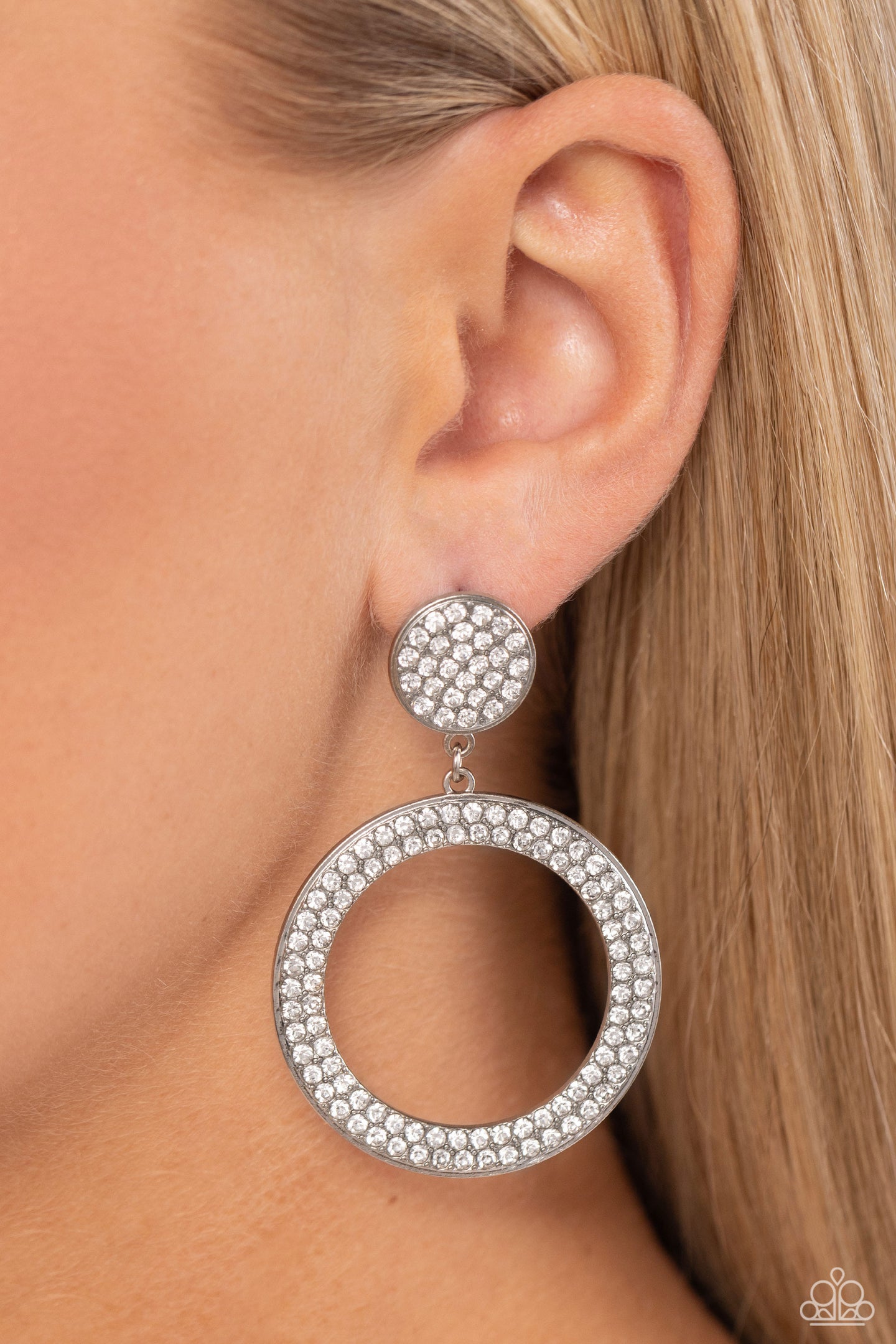 GLOW You Away - White - VJ Bedazzled Jewelry