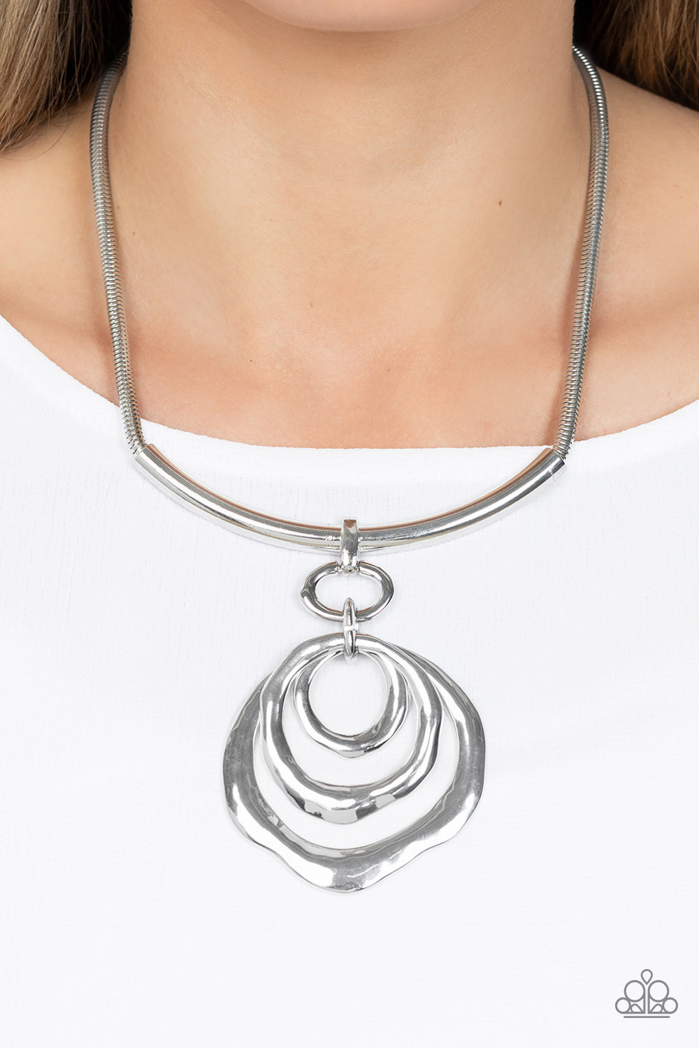 Forged in Fabulous - Silver - VJ Bedazzled Jewelry