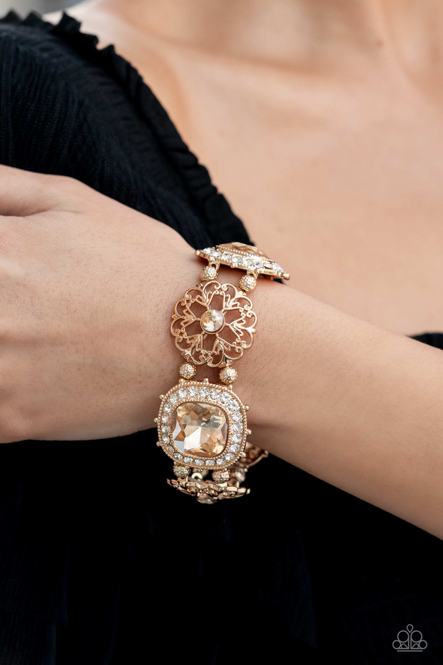 Gilded Gallery - Gold - Paparazzi Accessories - VJ Bedazzled Jewelry