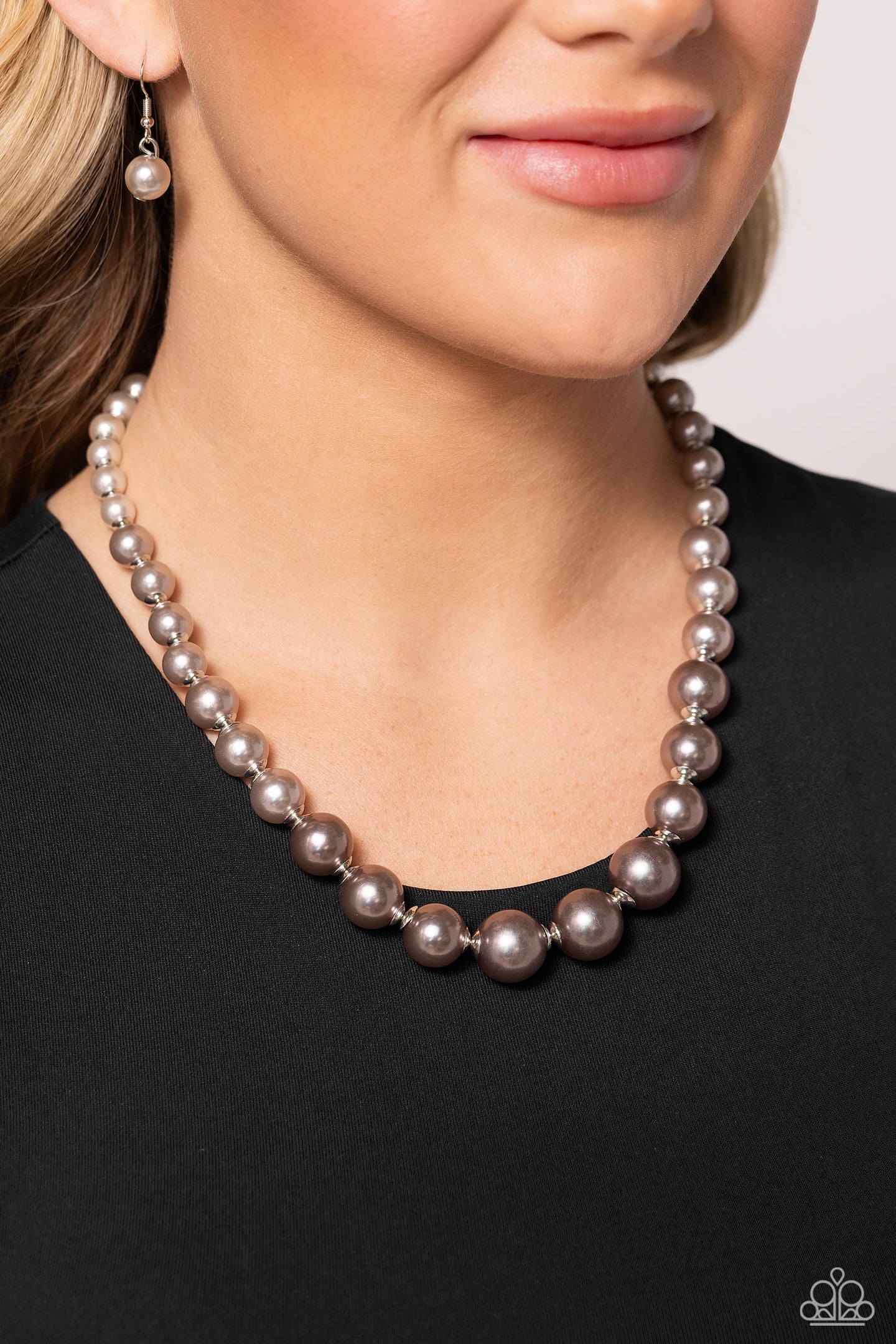 Manhattan Mogul - Multi Paparazzi Accessories