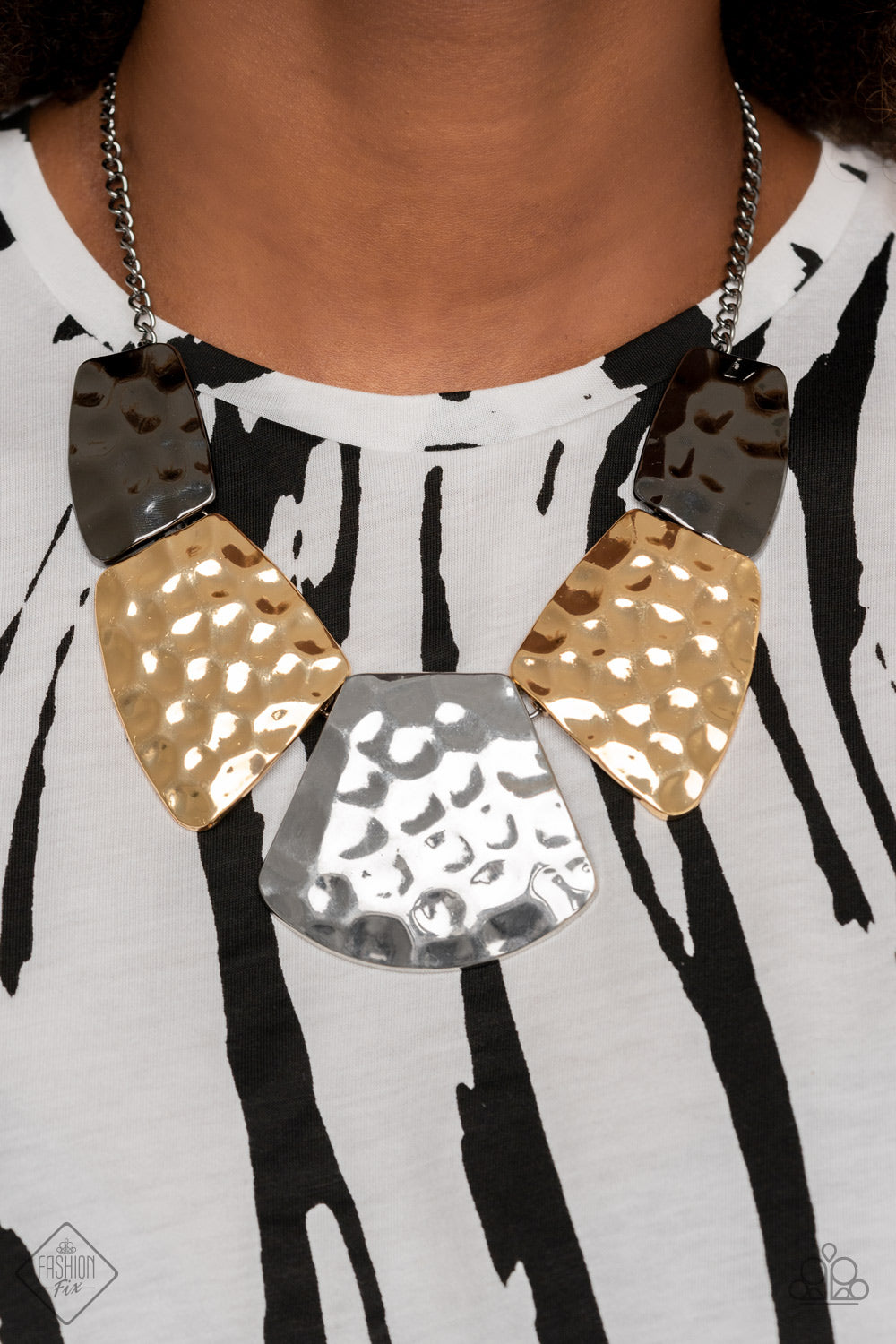 Haute Plates multi - VJ Bedazzled Jewelry