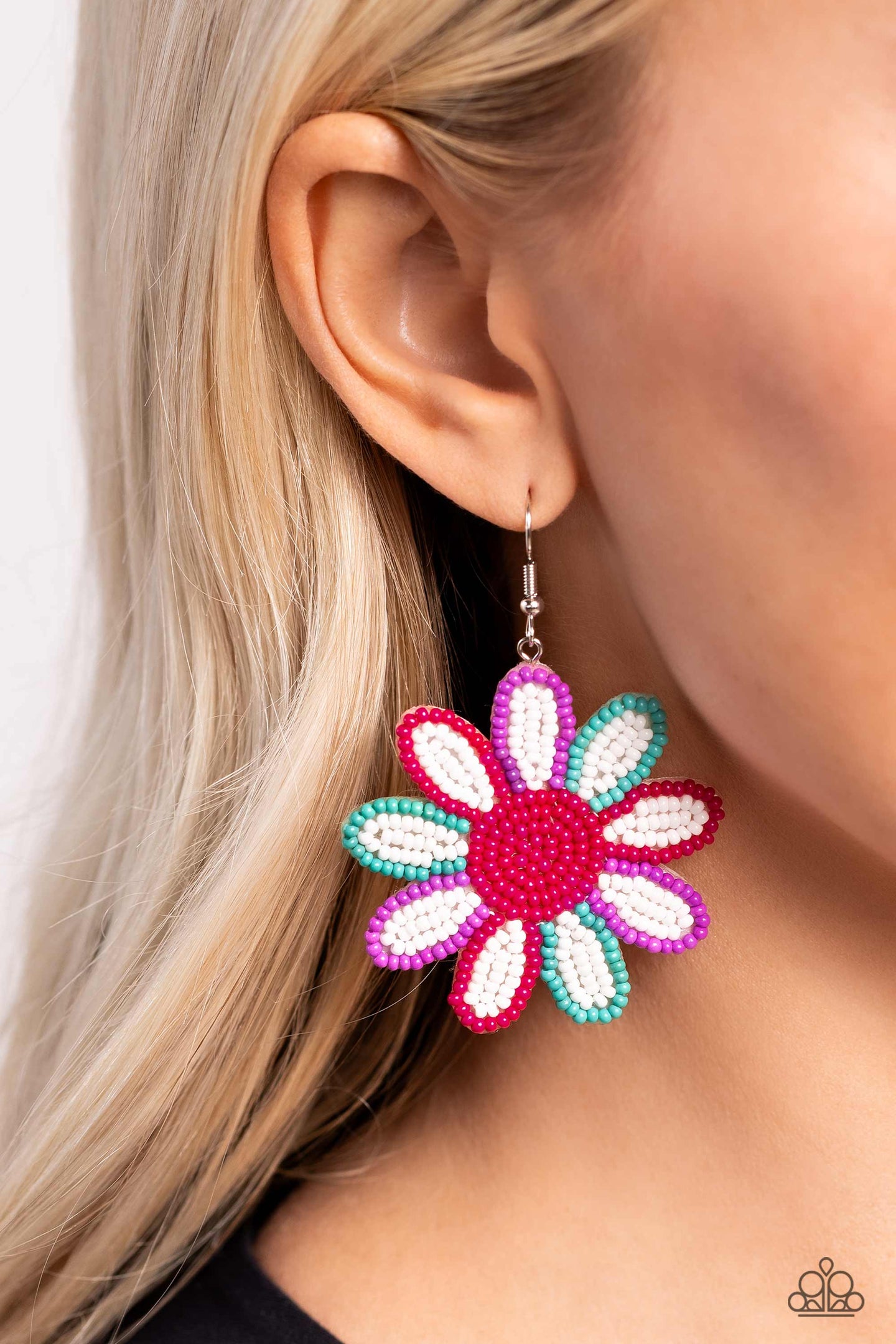 Decorated Daisies - White Paparazzi Accessories