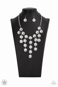 Spotlight Stunner Paparazzi Accessories - VJ Bedazzled Jewelry