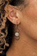 Load image into Gallery viewer, Net Result - VJ Bedazzled Jewelry
