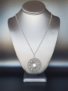 PAPARAZZI OPAL GARDENS - WHITE - VJ Bedazzled Jewelry