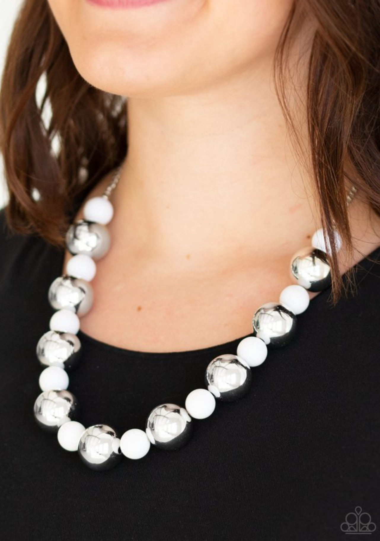 Top Pop - white - VJ Bedazzled Jewelry
