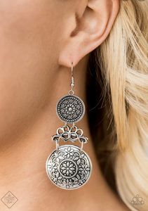 Glimpses of Malibu - Complete Trend Blend - August 2020 Fashion Fix Collection - VJ Bedazzled Jewelry