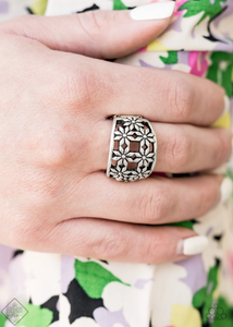 Glimpses of Malibu - Complete Trend Blend - August 2020 Fashion Fix Collection - VJ Bedazzled Jewelry
