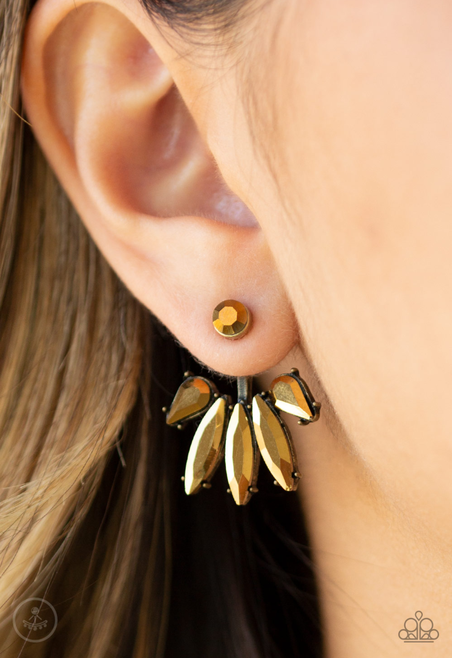 Stunningly Striking - Brass - VJ Bedazzled Jewelry