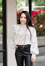 Load image into Gallery viewer, Commanding gold - VJ Bedazzled Jewelry
