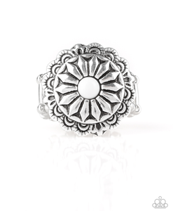 Daringly Daisy - White - VJ Bedazzled Jewelry