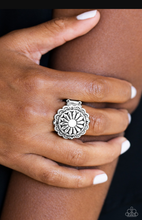 Load image into Gallery viewer, Daringly Daisy - White - VJ Bedazzled Jewelry
