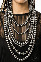 Load image into Gallery viewer, Instinct - VJ Bedazzled Jewelry
